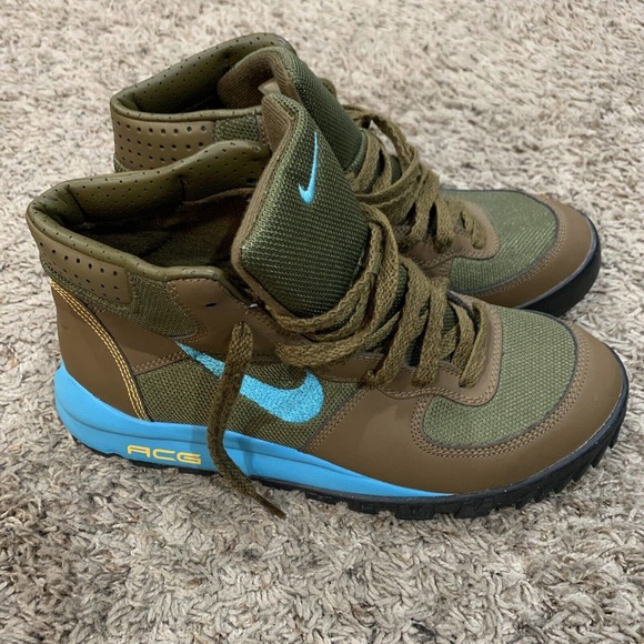 Hiking Mens Acg Sneakers Nike Acg Dog Mountain 'Emerald Rise